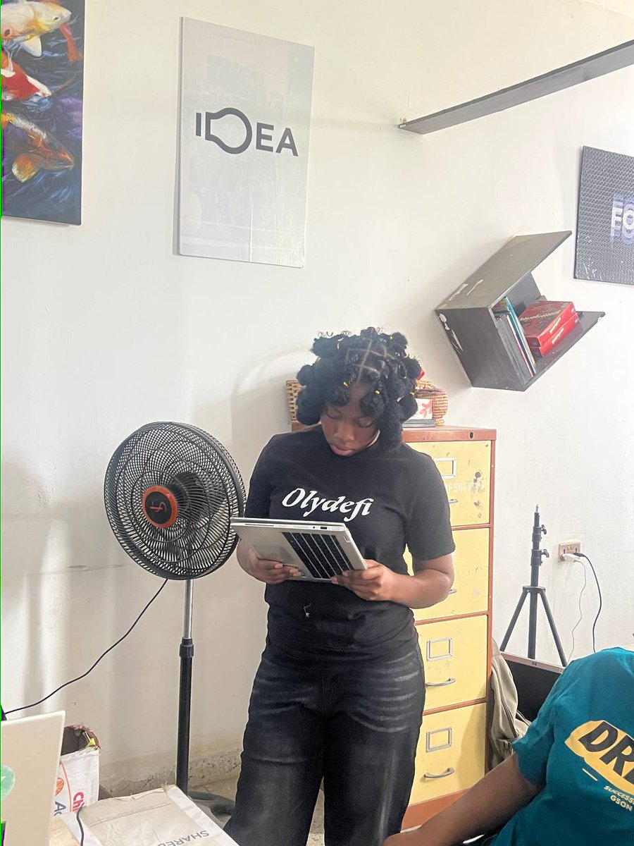 Olydefi1's tweet photo. More picture excerpts from the @SuperteamNG Co-Working Evet held with the Jigawa community today.

The last slide >>>

I'm just a @solana girl 💜💜 https://t.co/xTabWw7PmE