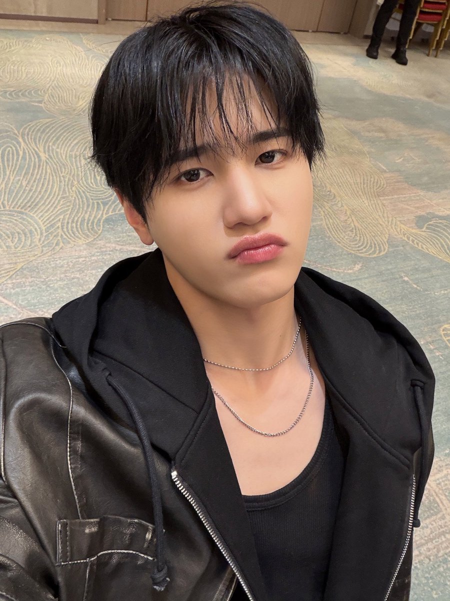 8TURN Members tweet media