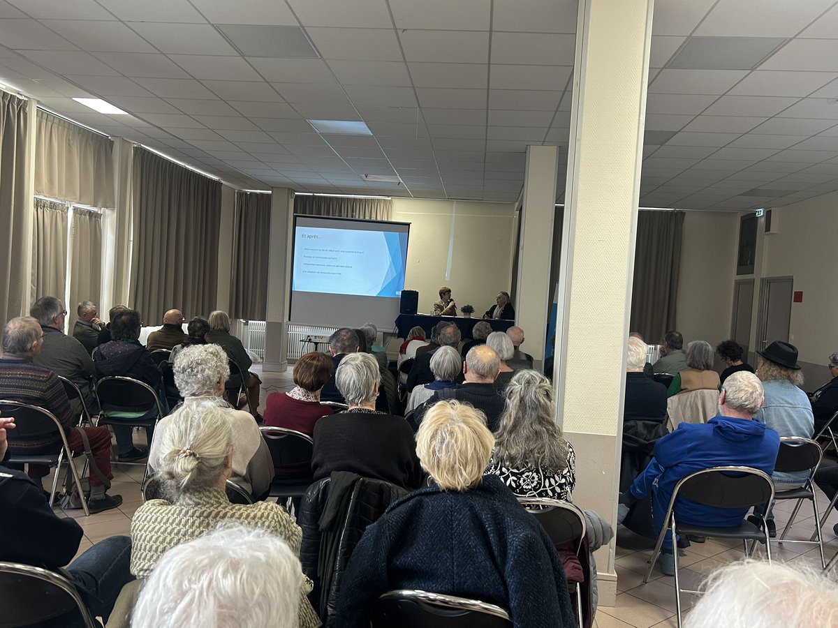 Merci à <a href="/admd49/">ADMD - Maine-et-Loire</a> pour l'organisation de cette conférence . La salle est pleine et témoigne de l'intérêt sur cette loi pour mourir dans la dignité. 

Oui il y a urgence à enfin légiférer ! La France doit  avancer sur ce sujet ! 

En présence de Nicole Dubre Chira et Elsa Walter