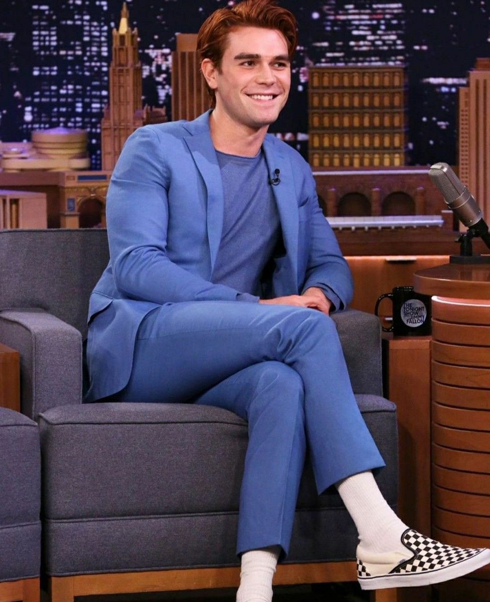 thinkerapa's tweet photo. I NEED HIM BACK @FallonTonight https://t.co/81dyy5egp8