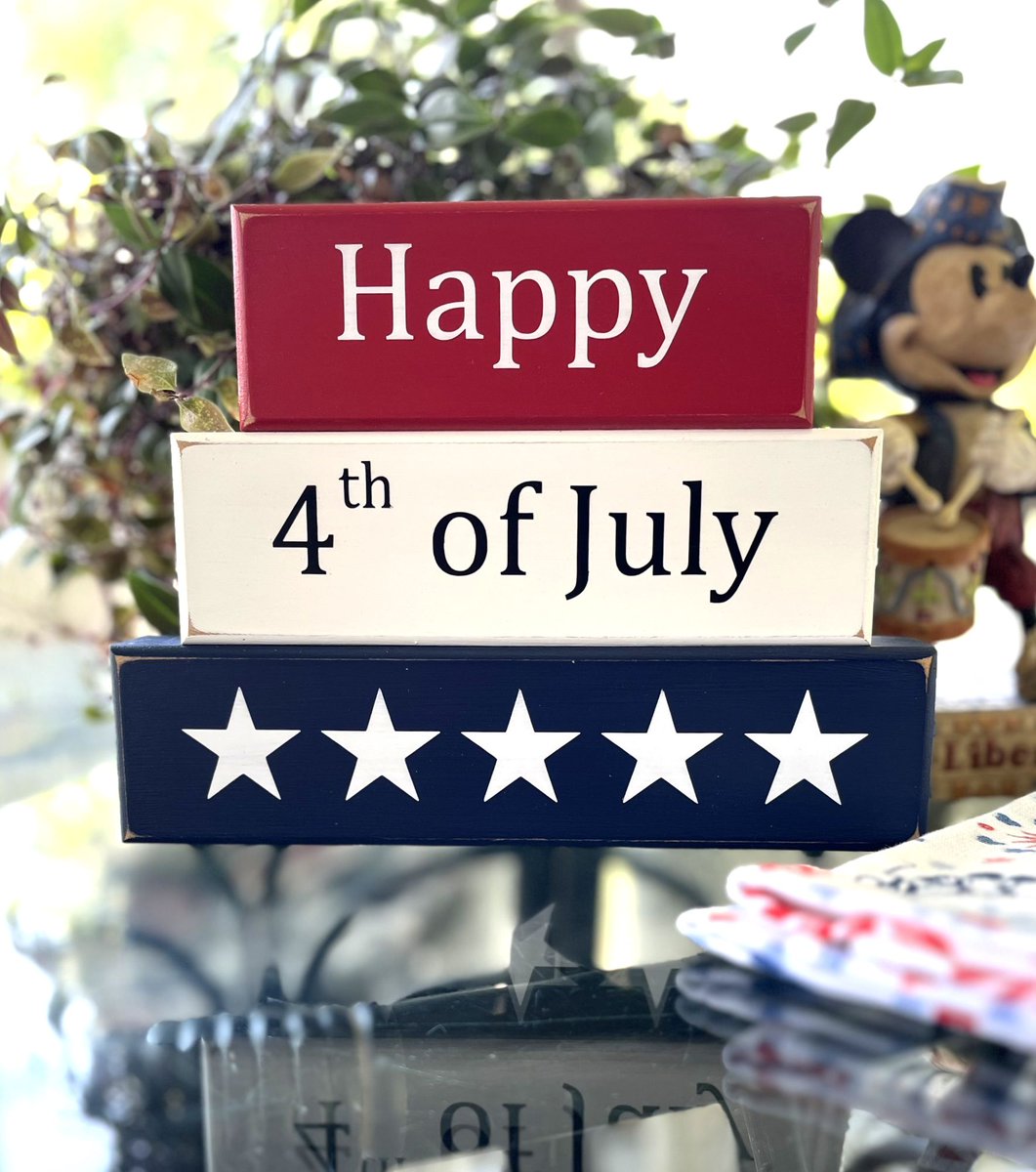 CountryWorkshp's tweet image. #Patriotic Wood Sign Blocks, #Happy4th of July, Stacking Blocks, Shelf Sitter, #Americana #Handcrafted Patriotic Decor #Semiquincentennial   etsy.me/3Nqyz49 via @Etsy