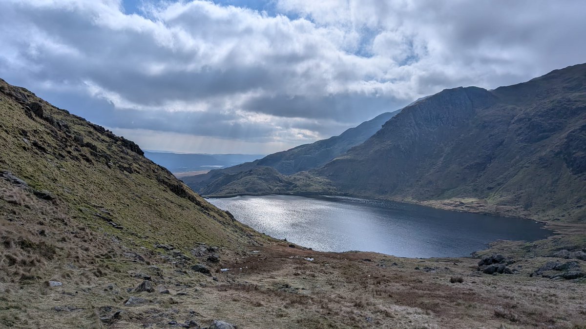 VeganOlive1's tweet photo. Awesome walk up #Wetherlam #LakeDistrict with Popeye #PlantPowered #Vegan #Fitness ๐๐ถโโ๏ธ๐๏ธโโ๏ธ https://t.co/xnuj9KYtEe