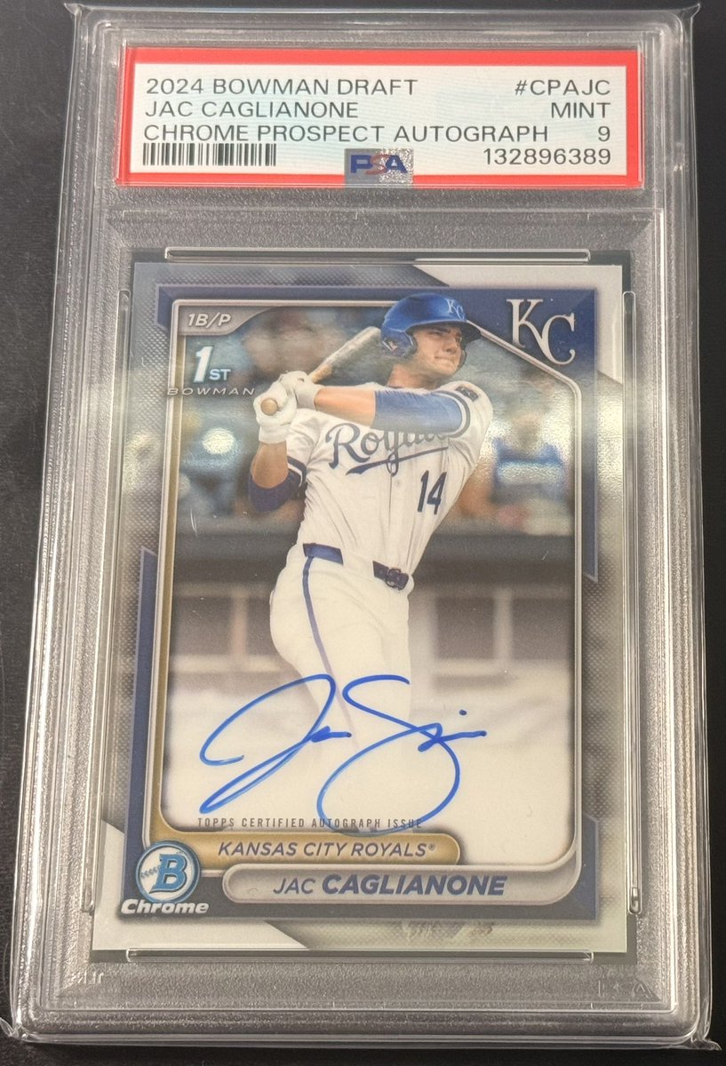 Lynchcardsales's tweet photo. Sale tonight starting around 6 Pacific 9 Eastern! Heres a preview. 
RT for a chance to win $5 credit in tonight's sale! https://t.co/vlJ1nmIA5S