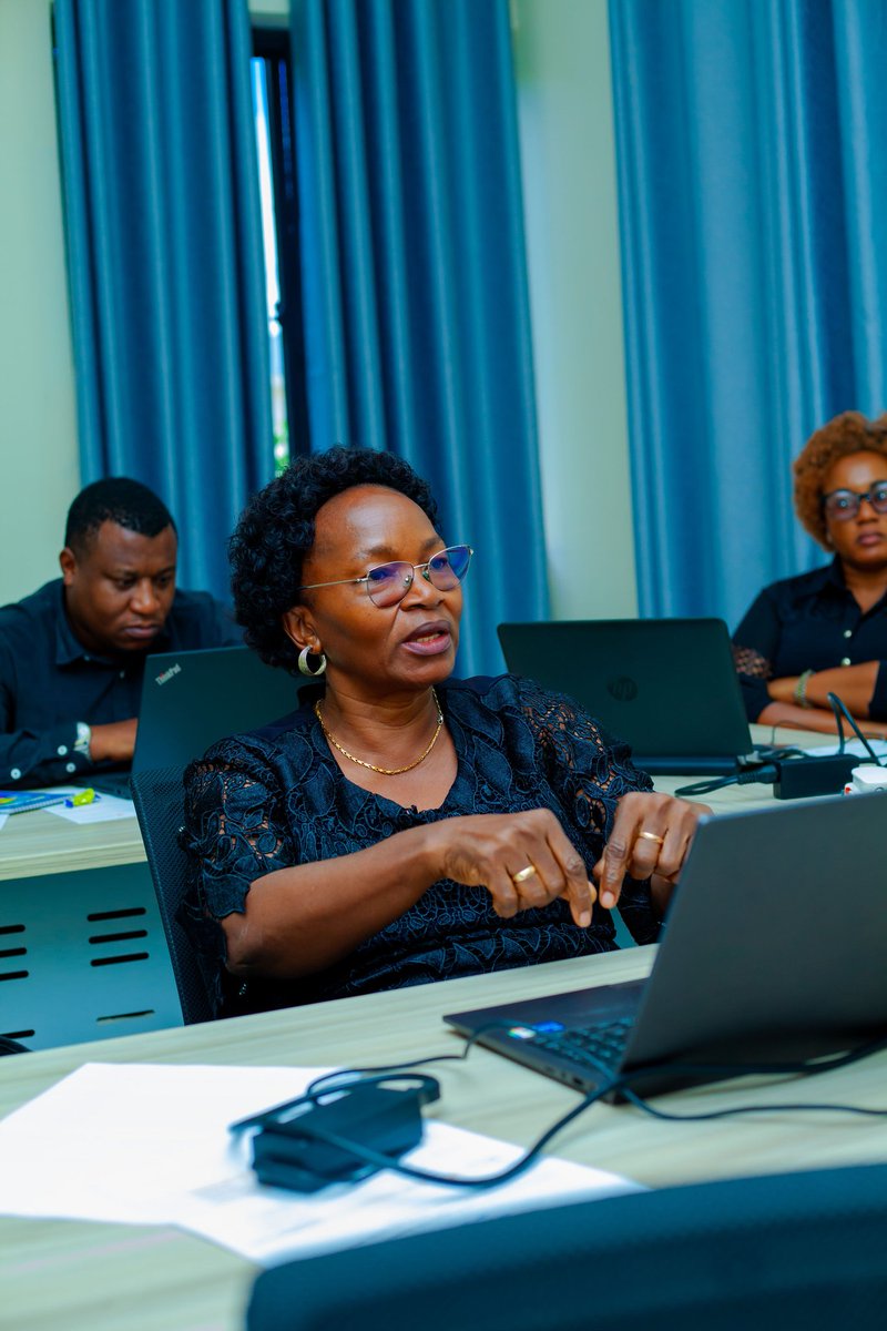 Forumcctza tweet media