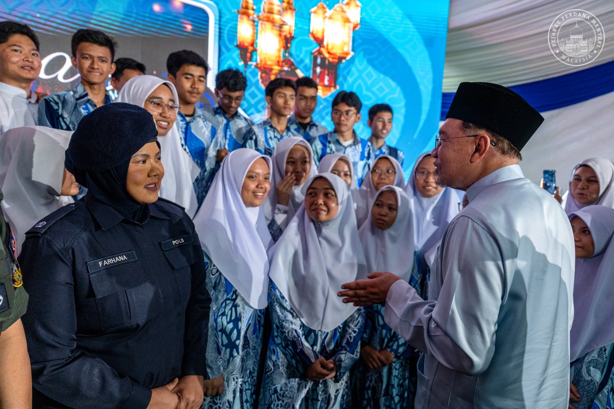 Anwar Ibrahim tweet media