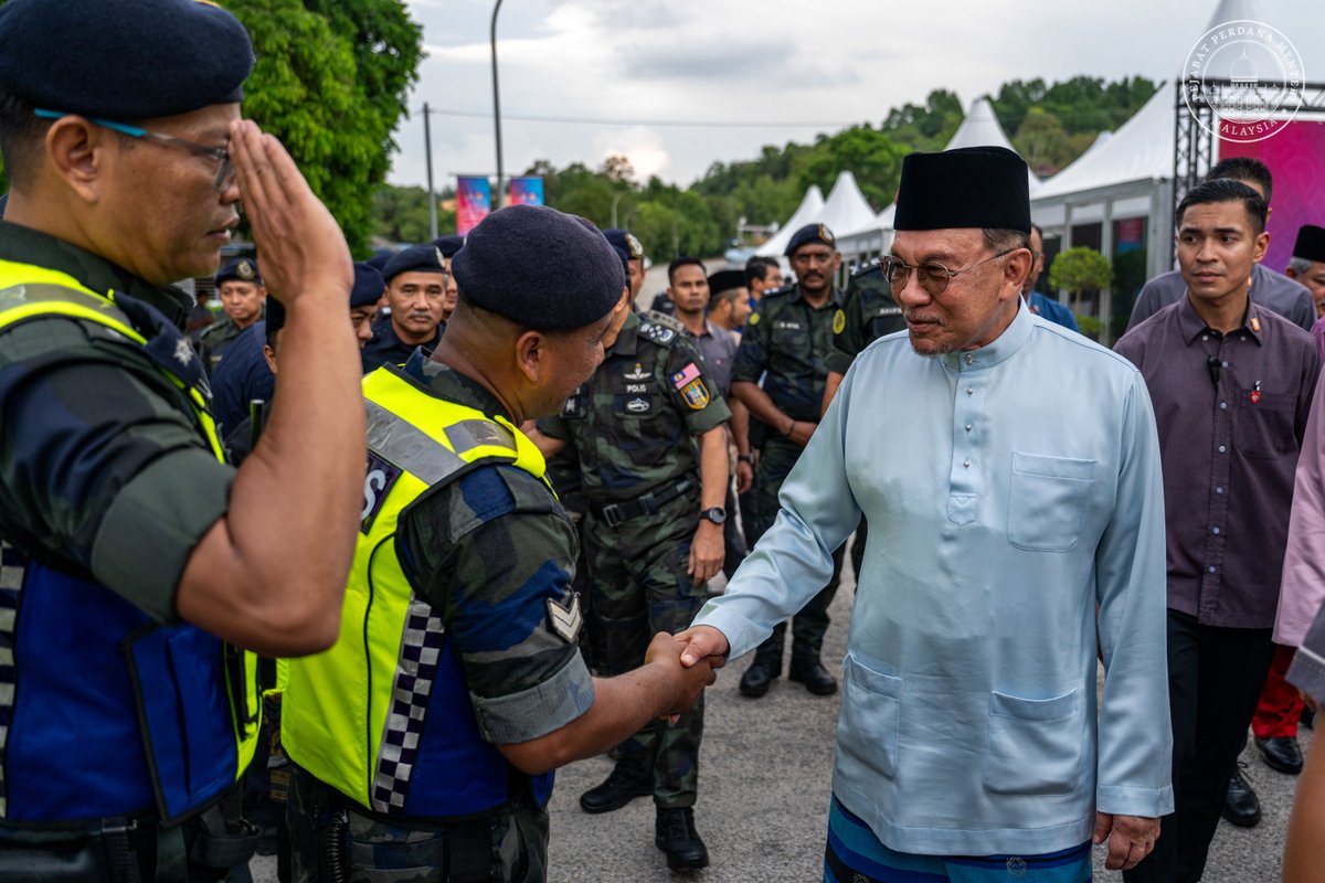Anwar Ibrahim tweet media