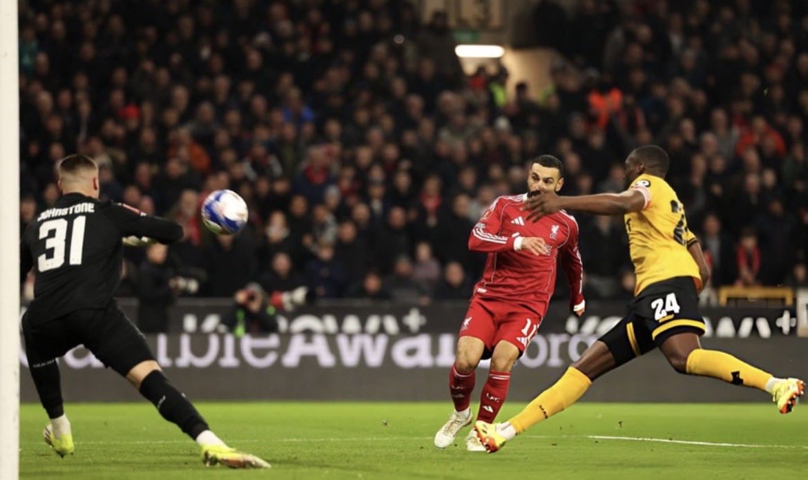 First big chance mo  received this season in the 18 yard box crazy🔥