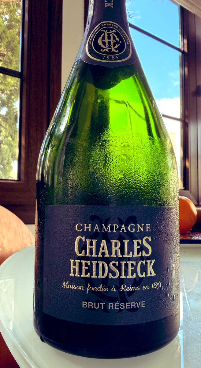 🤨🤌 tweet media