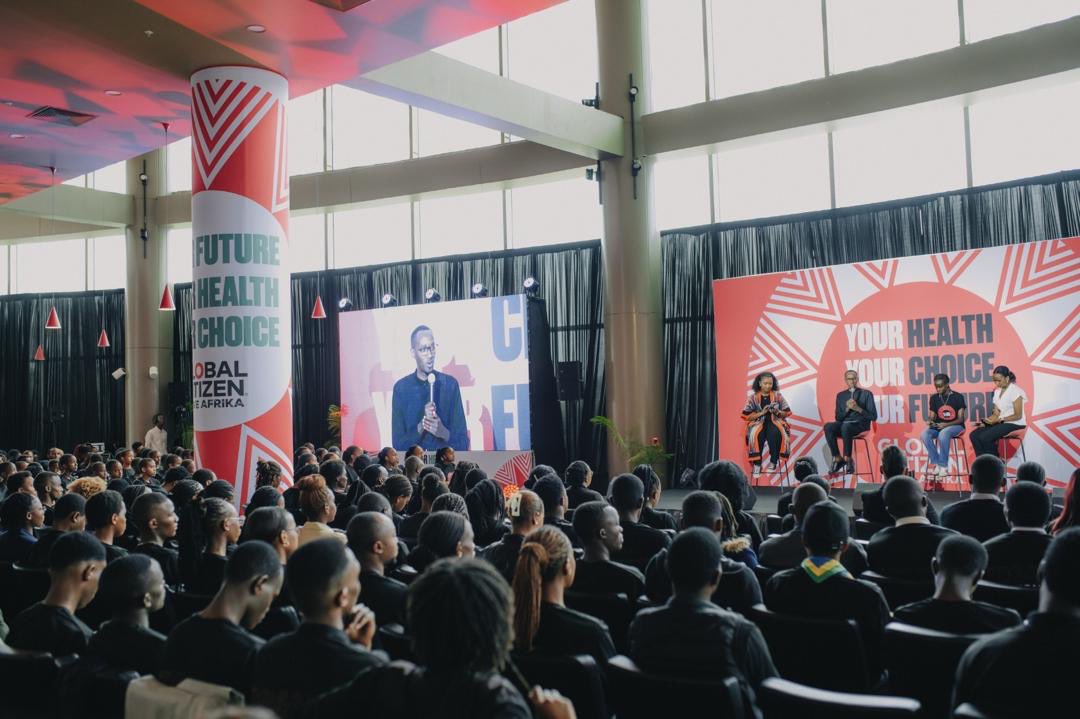 RCBrwanda's tweet photo. Today at the @bkarenarw ,@GlblCtzn in collaboration with @RwandaHealth ,@RwandaYouthArts , @RDBrwanda ,@Imbuto & @HDIRwanda hosted 300+ students aged 15-20 to empower them with practical knowledge on sexual & reproductive health and inspire responsible choices.
#MoveAfrika #VisitRwanda #MeetInRwanda