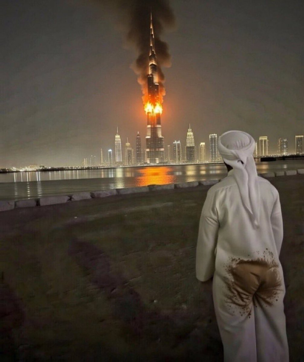 DROOPY_F15's tweet photo. @ALmazroae48 على طاري يطقعون .. من باب الشفافيه 👇🔥😭 https://t.co/aohcFgF22H
