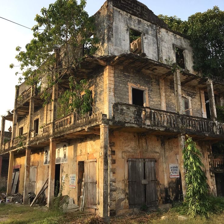 Flow ultime  c’est de boire eau Bassam à Grand-Bassam