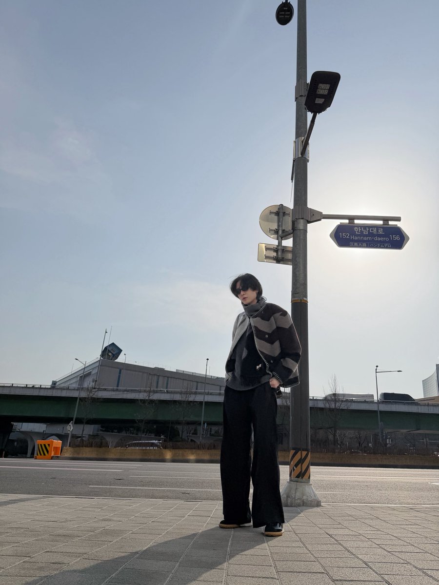 supanut_l's tweet photo. ❄️🍦🧣🌨️ #supanut https://t.co/e1rKHR5hxZ