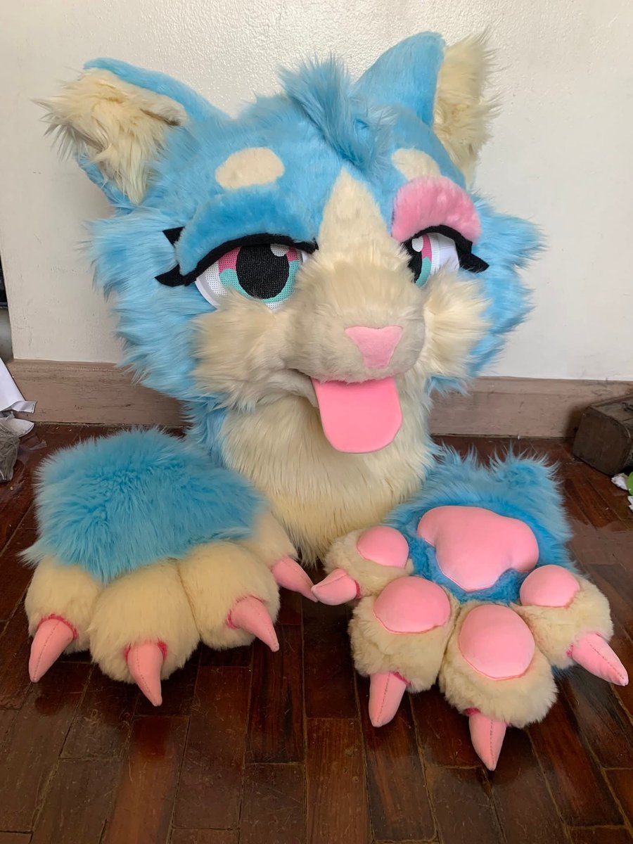 Philippines fursuit maker with moving Jaws! tweet media