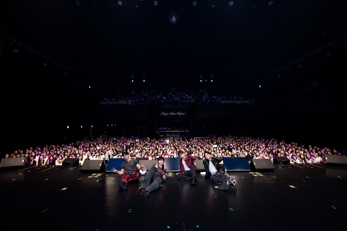 틴탑(TEEN TOP) tweet media