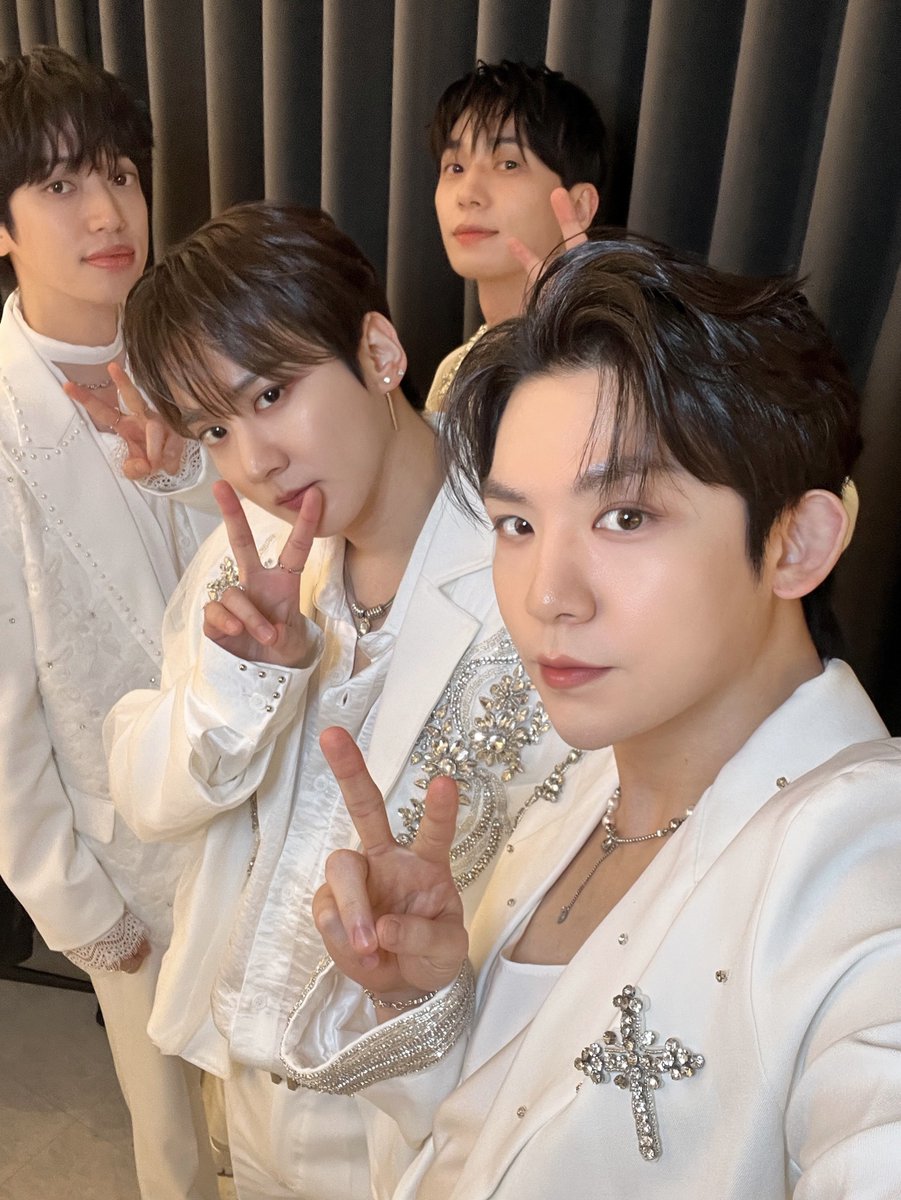 틴탑(TEEN TOP) tweet media