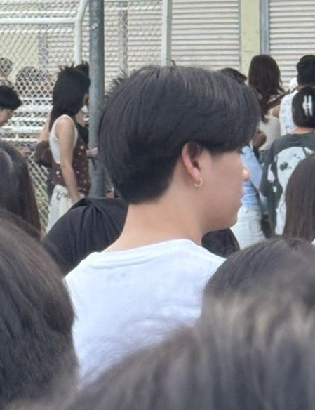 TinGzHU54's tweet photo. เขาบอกเลิกกับแฟนต้องตัดผม แล้วนางตัดผมจริง โอ้ย ใครก็ได้พาพวกนางกลับมาหากันเถอะ https://t.co/B6rpsCTSyO