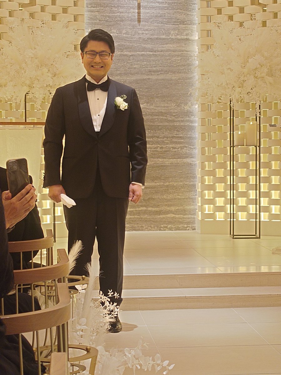 shu_Level0's tweet photo. 久々に挙式参加した。
同期の結婚はめでたい！
本当におめでとう、お幸せにー。 https://t.co/5frrKBOCt4