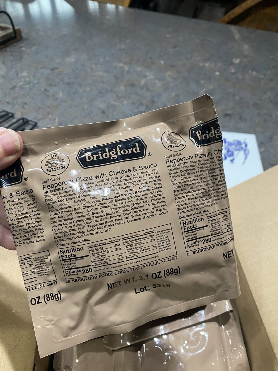 HeatherSob's tweet image. I ordered pizza mres lol. Told my sister we are having a pizza party if there is ever an apocalypse 🤣🤣🤣. I envision them to look like the square pizza slices we got in grade school on Fridays 🤣🤣🤣🤣