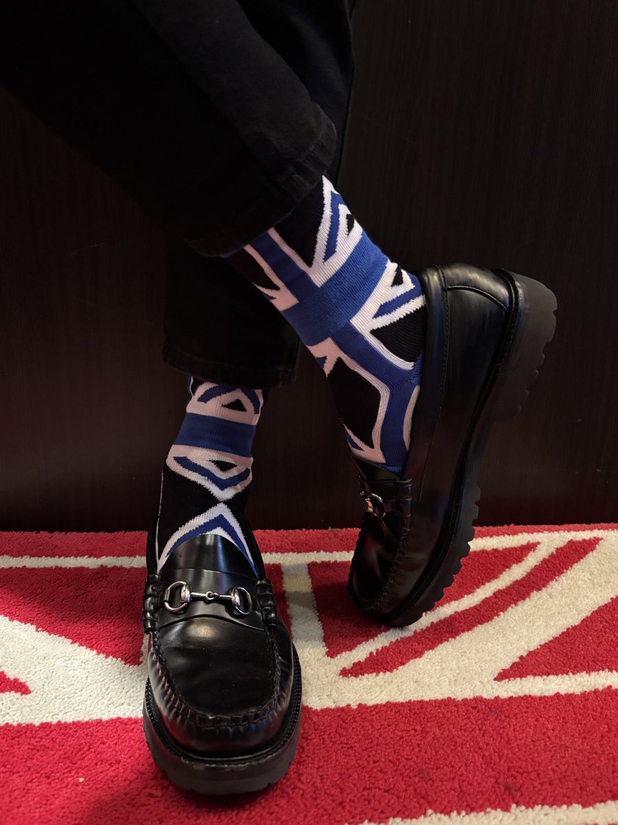 NEVERTRUST tweet media