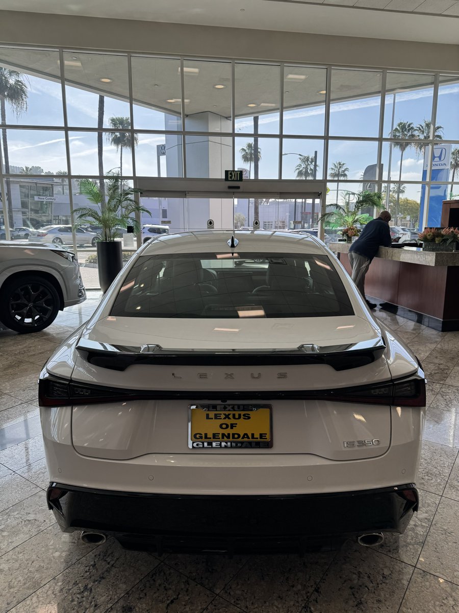 The Vault Network Cannabis 📦 tweet media