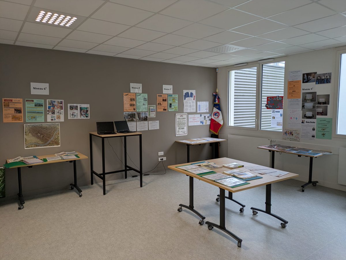 Comité de LRY Agglo
Aujourd’hui, le drapeau du SF, remis au collège Richelieu, a été mis à l’honneur dans l’établissement pour ses portes ouvertes.
Les familles ont été sensibilisées aux missions du Souvenir Français. 
#SouvenirFrançais #Vendée #PaysdelaLoire