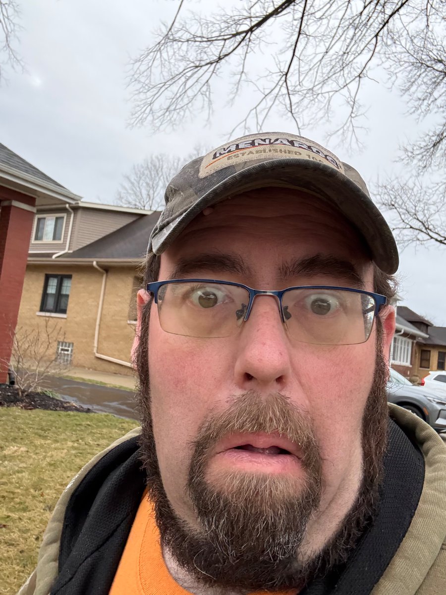 Larford619 tweet media