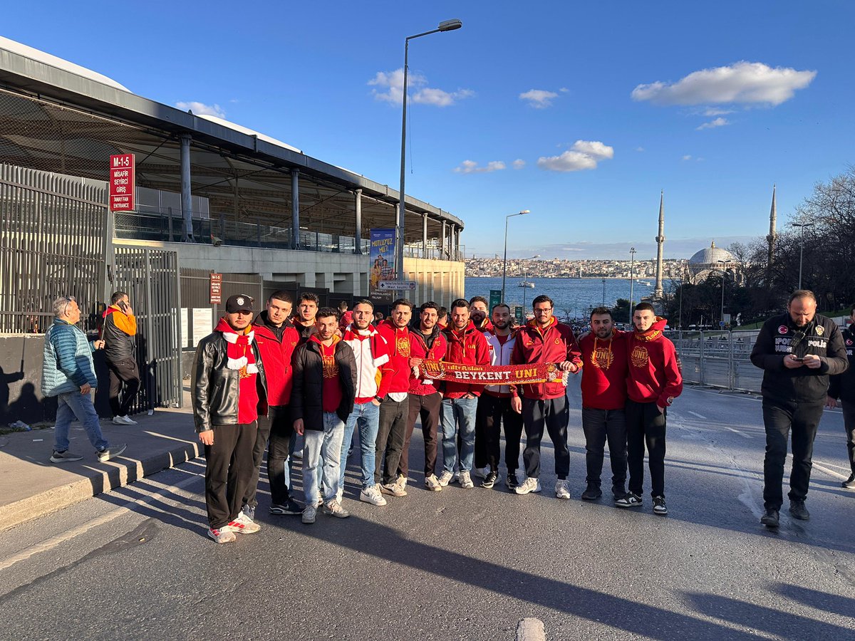 uAUNIBeykent's tweet photo. DEPLASMANI YAŞATMAYA İNÖNÜ’YÜ KUŞATMAYA..!

#ultrAslanUNI #uAUNIBEYKENT https://t.co/7DvjgD8QiK