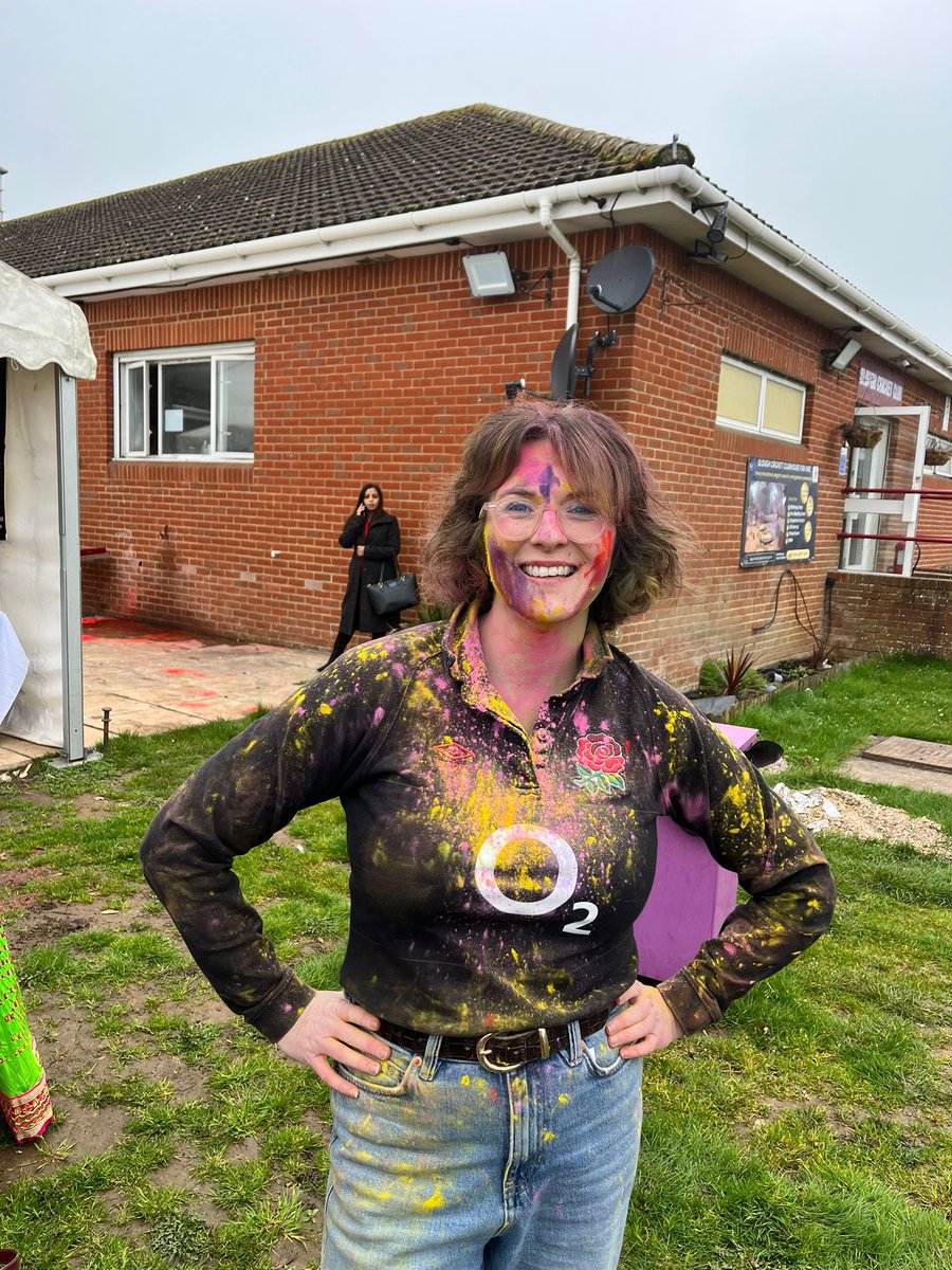 Anna Robinson tweet media