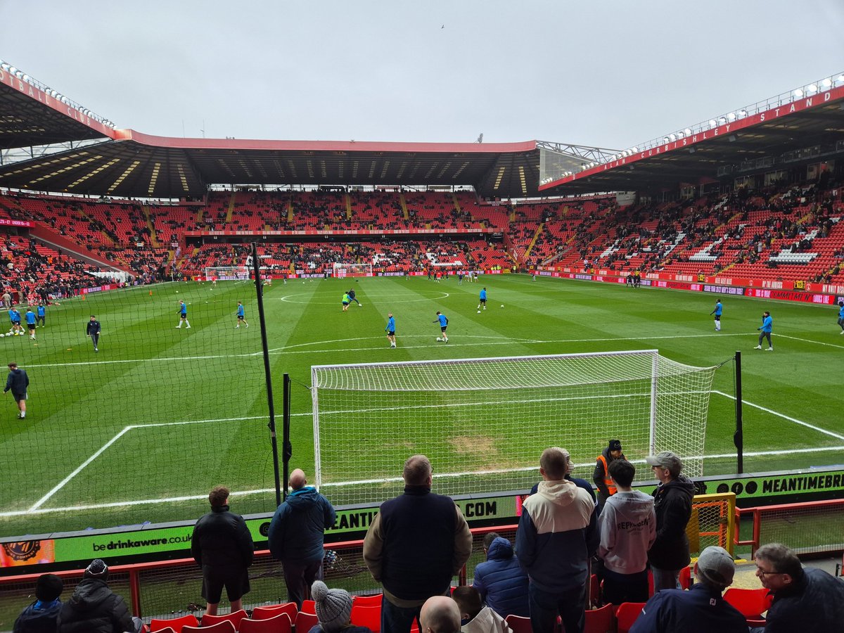 _Gats_'s tweet photo. Come on you Blues! #bcfc #kro https://t.co/hEcEDp4nvV