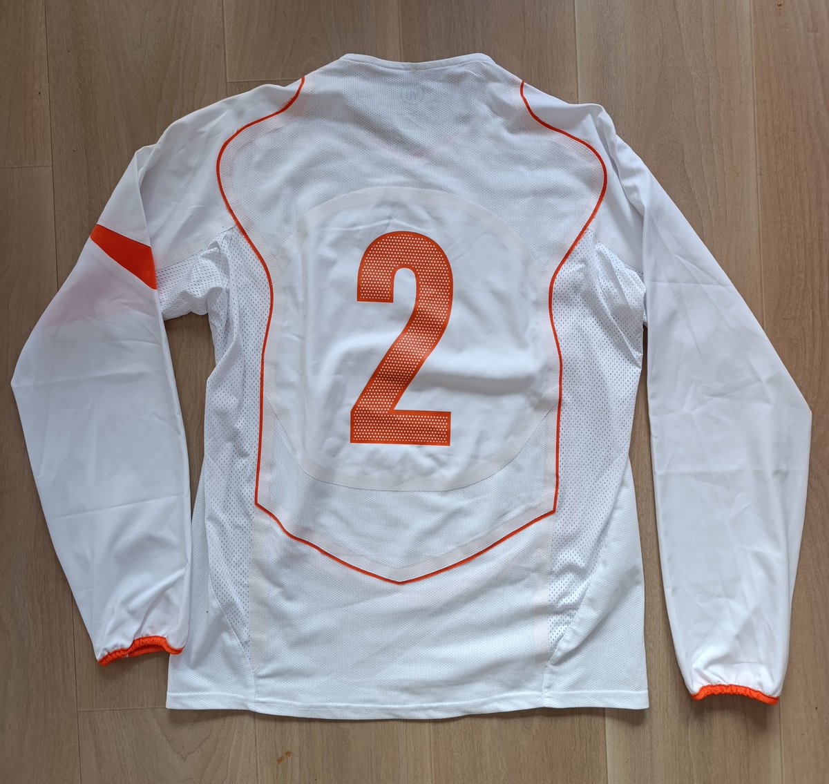 The Tee90 tweet media