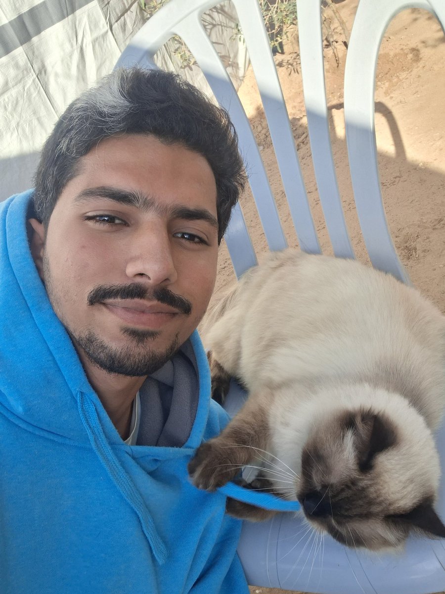 If u see this post help me fighting ):
Support me w a comment 🍉🇵🇸 or even a dot