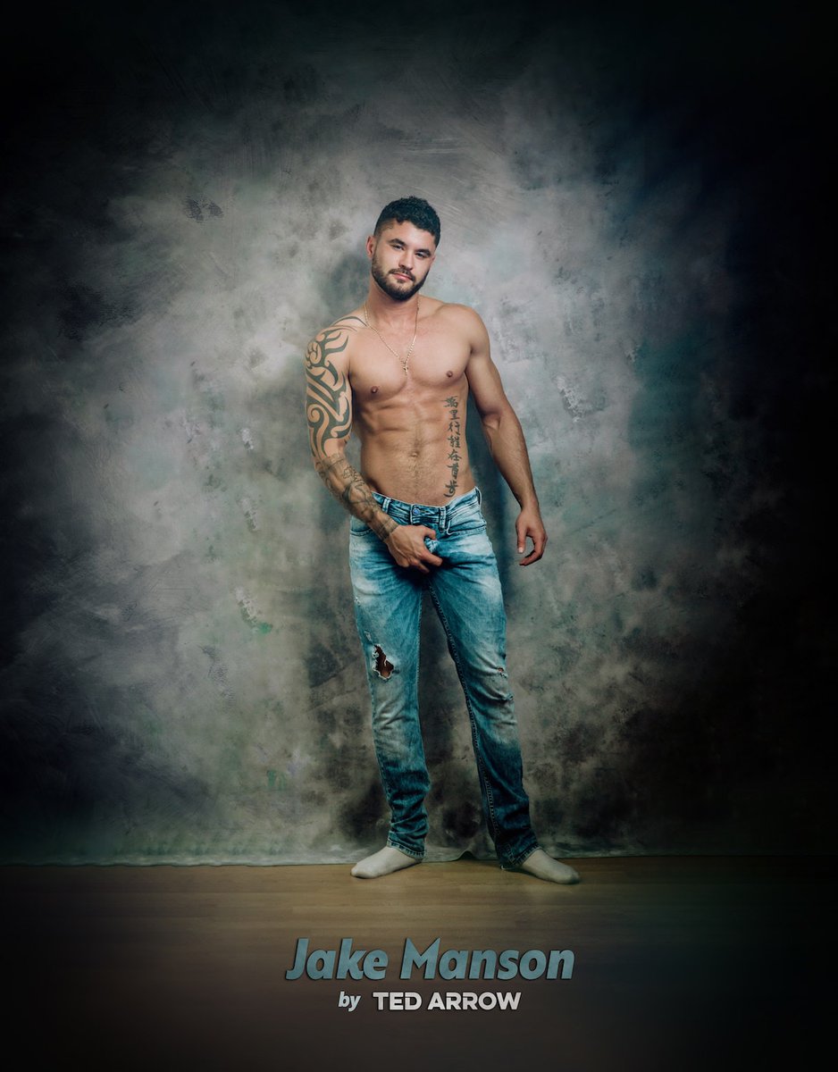 Ted Arrow tweet media