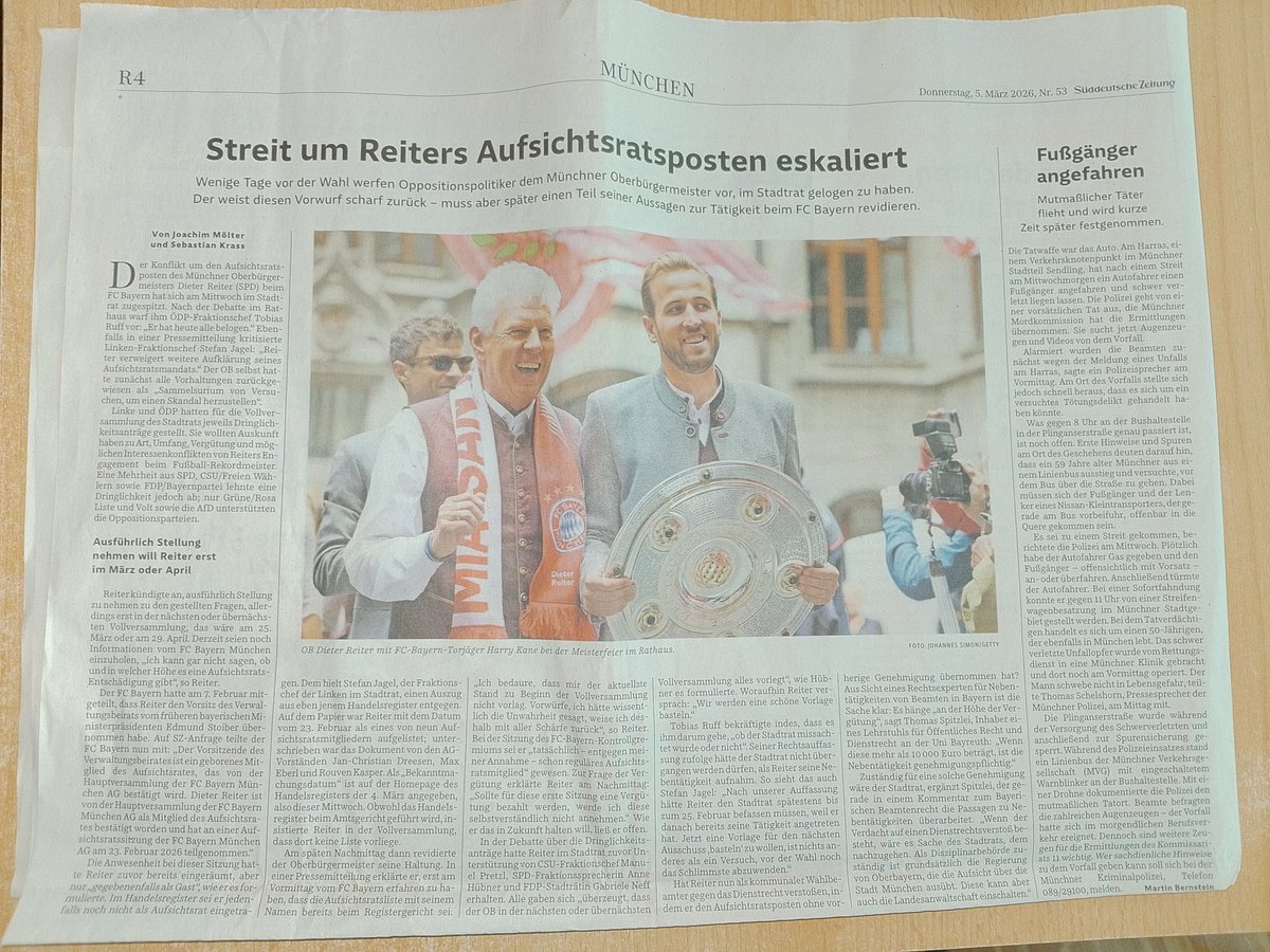 <a href="/PolizeiUFR/">Polizei Unterfranken</a> <a href="/der_egschperte/">Dominik Sternthaler</a> <a href="/Lemurian1897/">Michael Lemurian 🛸</a> <a href="/halemba_daniel/">Daniel Halemba</a>