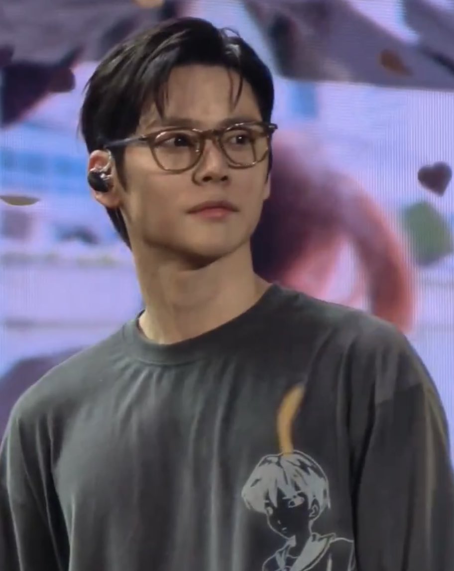 TAKE IT OUT IT'S HURTINGGGGG