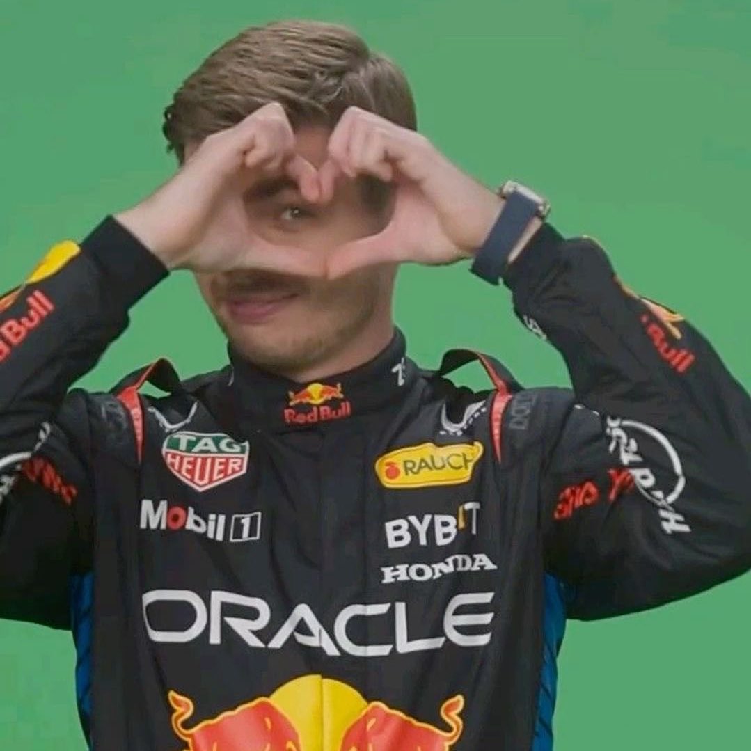 jay copying max’s aegyo 😭