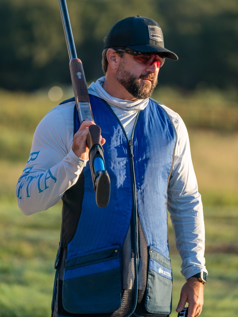 Beretta_USA's tweet image. The Beretta Silver Pigeon Vest delivers the balance clay shooters demand - lightweight comfort, smart storage, and unrestricted movement shot after shot.
Stay cool. Stay focused. Stay on target.
 
Check out our full range of clay shooting gear at busal.ink/2pomcf.
#Beretta