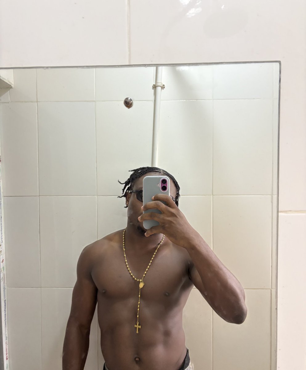 LU$O🦇 tweet media