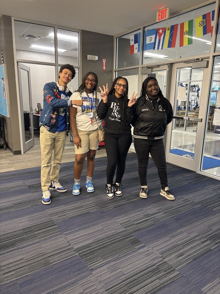 Home of the 🅿️elicans! 💙🖤 tweet media