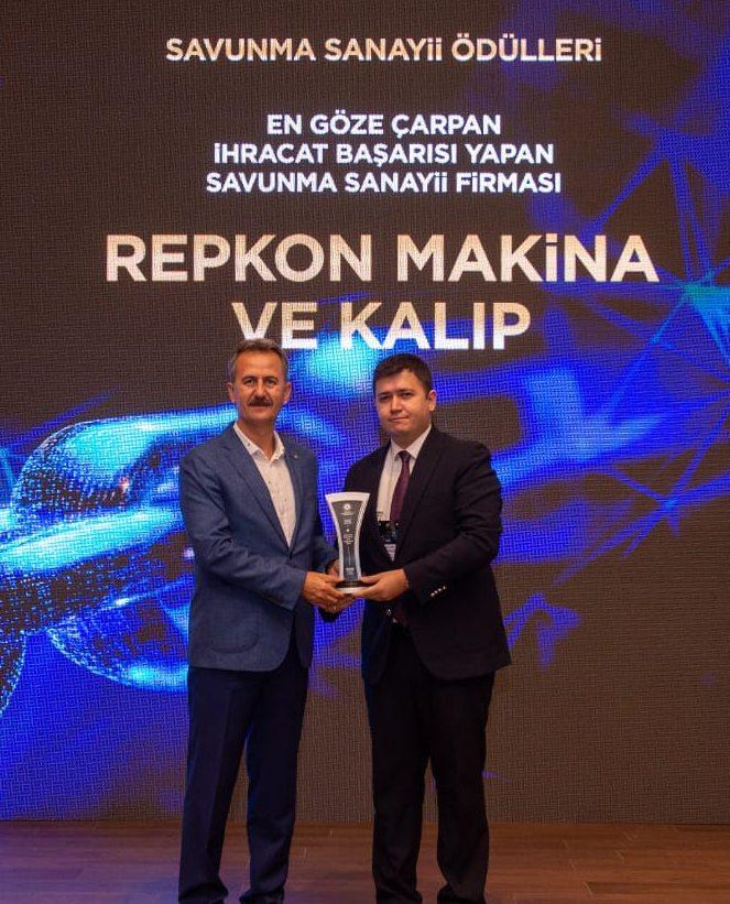 🔴 ABD'nin İsrail'e "acilen" satışını onayladığı 500'er KG'lik 12 bin adet bomba Türk şirketi REPKON'dan..

Satışa dair yapılan resmi duyuruda, ana yüklenici firmanın İstanbul merkezli Türk savunma sanayi şirketi REPKON'un yan kuruluşu 'REPKON USA' olduğu belirtildi.