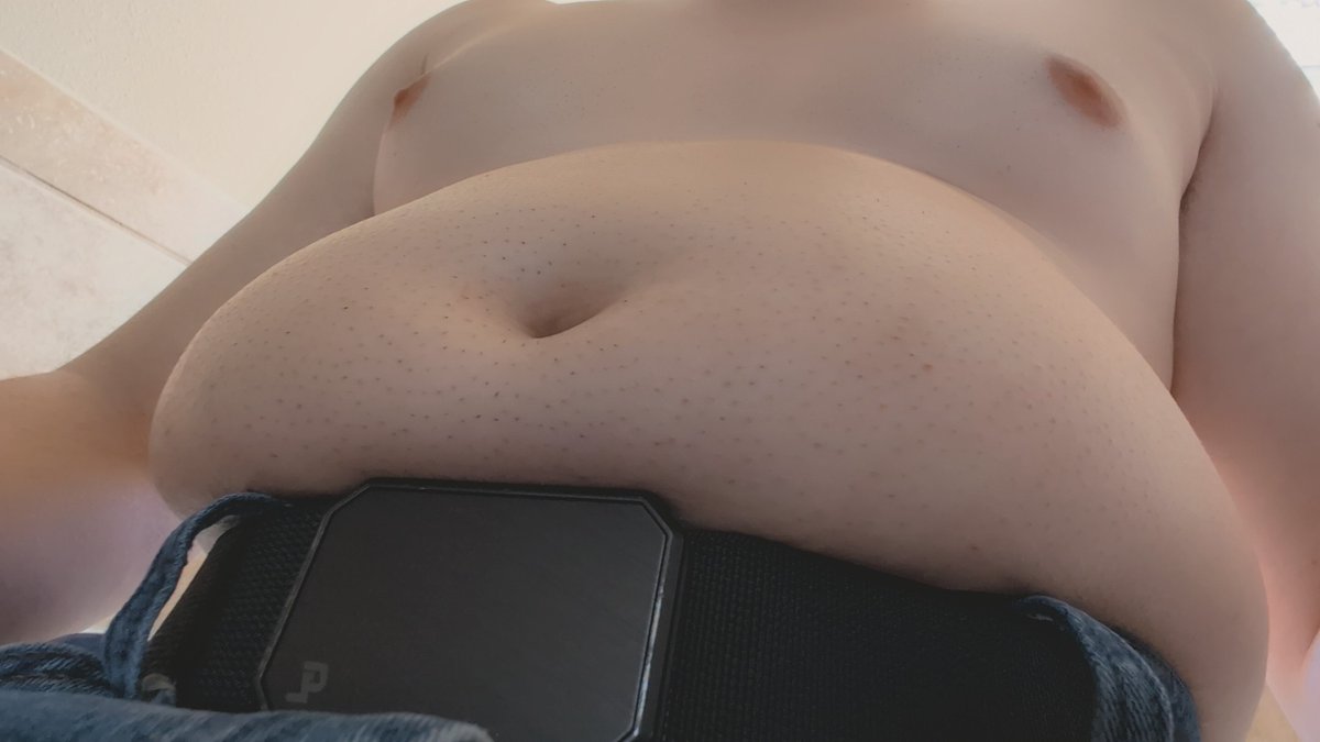 LewdToro tweet media