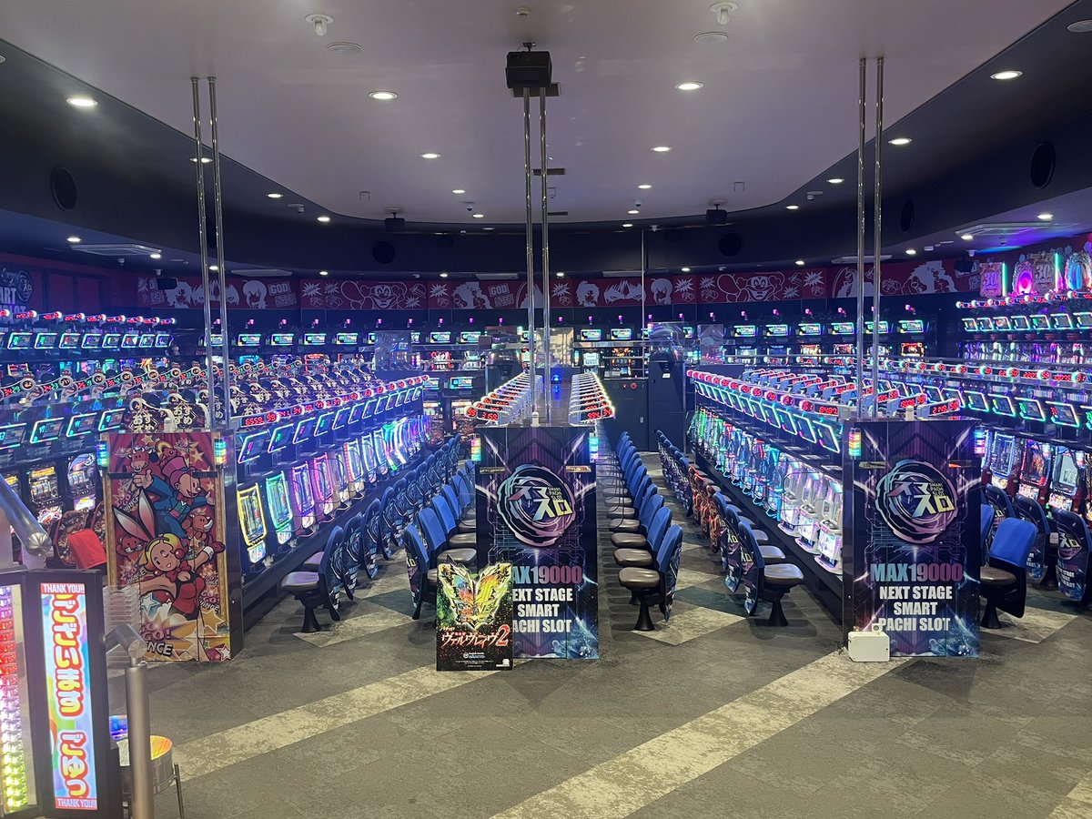 Chan777Hy's tweet photo. 本日は多数様のご挑戦、
ありがとうございました。

これまでの店長人生でも見たことない
赤い数字に大変困惑しておりますが、
自分らしい営業はやれたかと。

３月中は新店長と引き継ぎながら、
明日からも営業は進めて参ります。

これからもSAP千葉エリアを
よろしくお願いいたします🙇🏻

#野田 https://t.co/CIrJC7hW0V