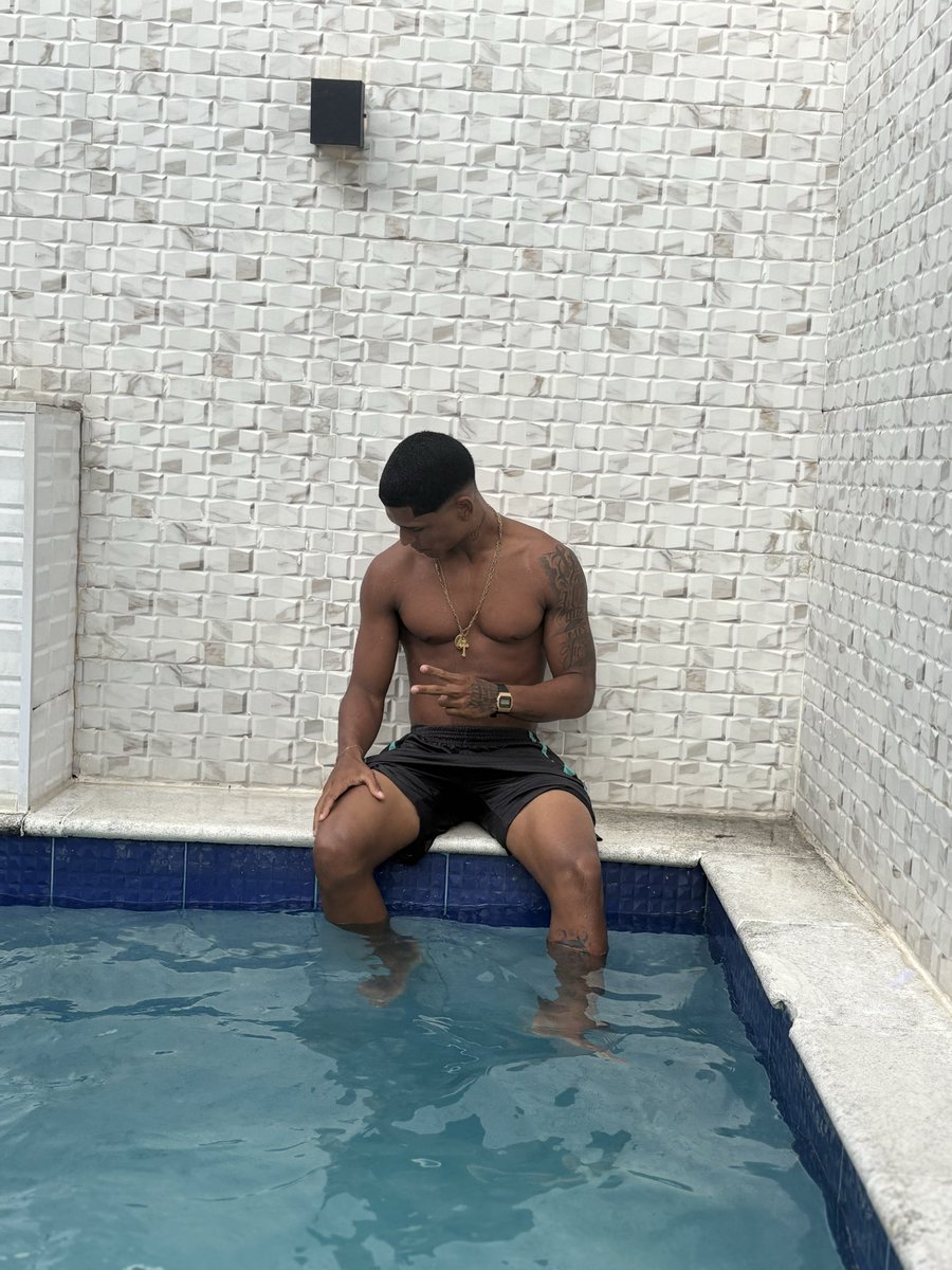 Felp_021 tweet media