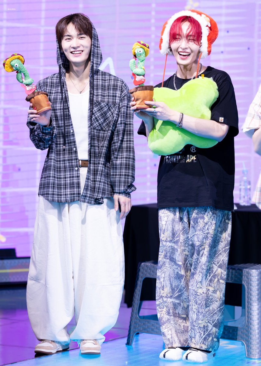 ʜᴀᴘᴘʏ xɪʜᴀ ᴅᴀʏ ｡˚🌻ˎˊ˗  

#XIHA #시하 
#HYEONGJIN #형진 #백형진 
#NTX #엔티엑스 
#HAPPY_XIHA_DAY 
#지금_몇_시하_3시_7분