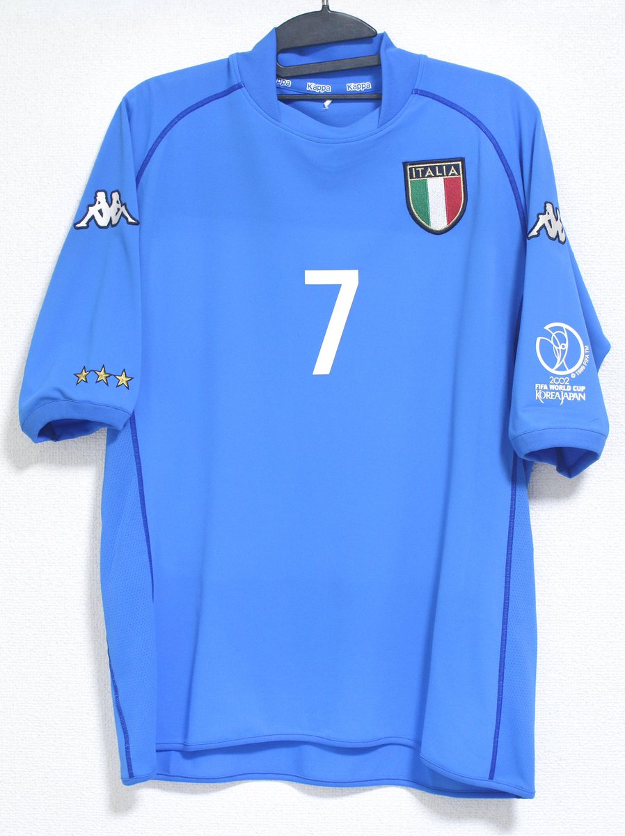 デルピエロ イタリア代表 02年ユニフォーム。コンバットタイプの鮮やか