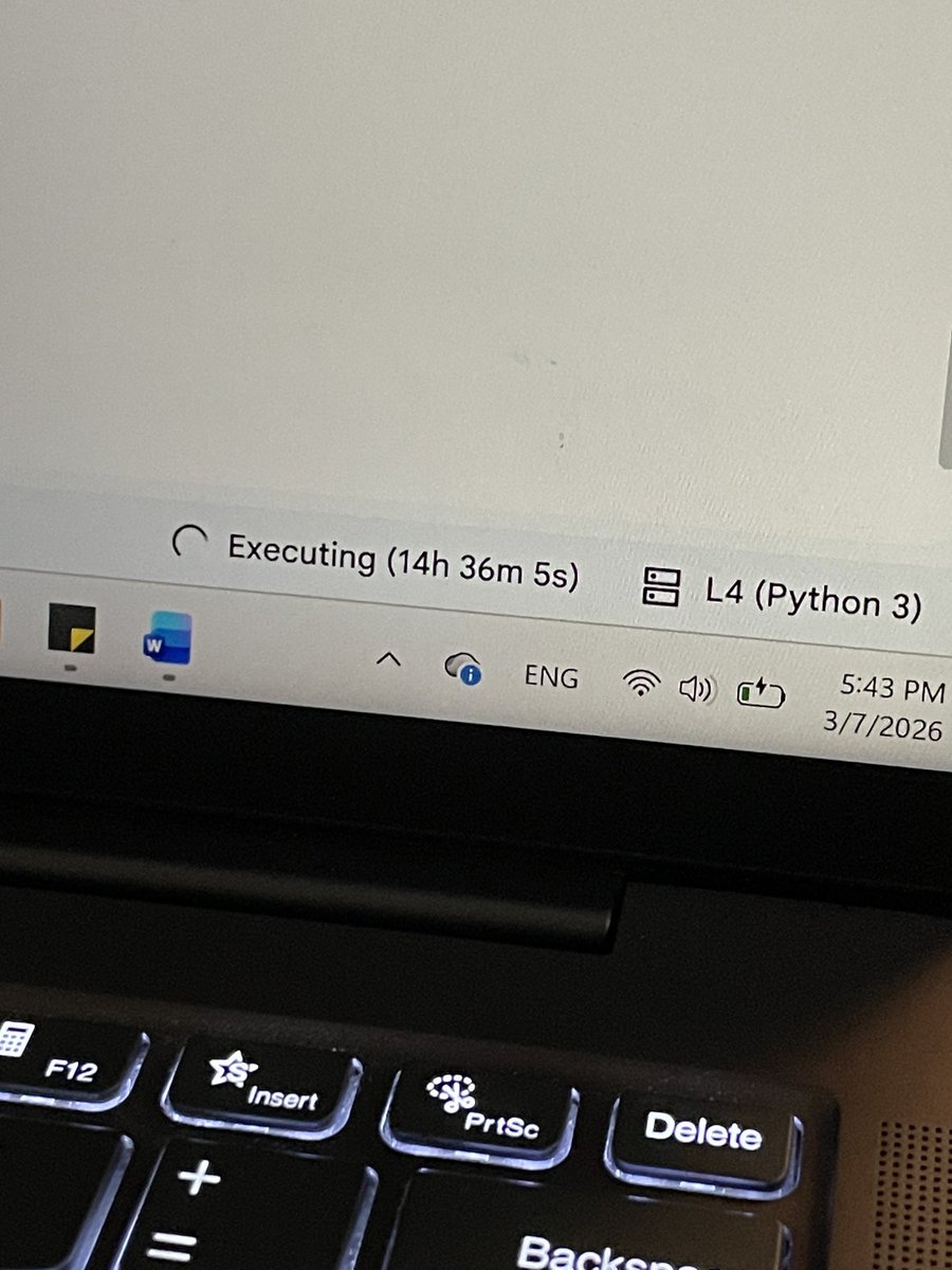 ليان tweet media