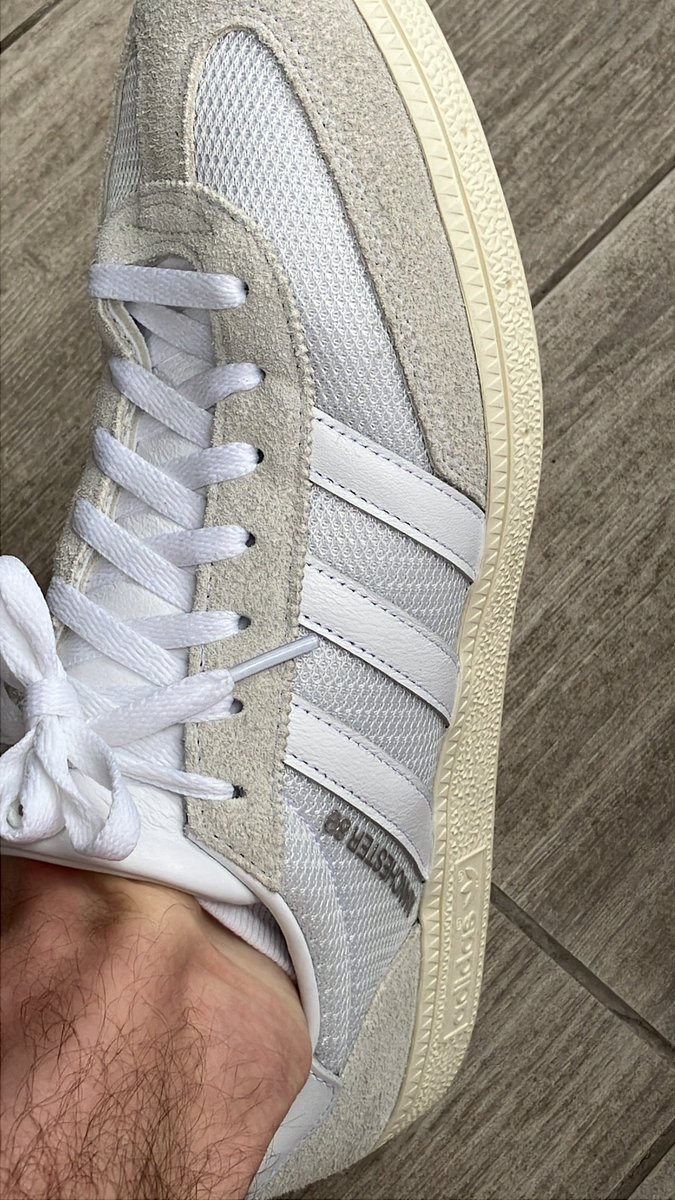 Live Forever tweet media