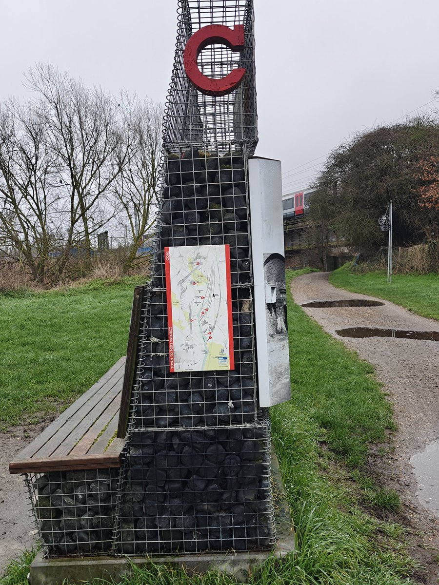 ColCivicSociety's tweet photo. 1/2
#SeenReportedSorted
A big thank you to the folk in the City Centre Neighbourhood Team who cleaned the graffiti off two interpretation panels along the National Cycle Route 51 through 'The Moors' after we reported it earlier this week. https://t.co/McPTp5Agho