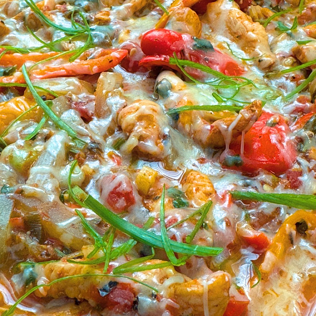 What would you add to this Chicken Picado with melted Chihuahua cheese 🌶️🧀 Extra heat, more veggies, or keep it classic? Drop your pick below👇#springmeals #personalchef #mealprepservice #friendthatcooks