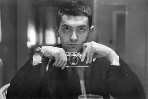 respectsapp's tweet photo. Respects to Stanley Kubrick, who died on this day (7th March) in 1999. Widely regarded as one of the most influential directors in the history of cinema, his works include 2001: A Space Odyssey, A Clockwork Orange, The Shining, and Full Metal Jacket. His films are loved today 🤍 https://t.co/XKkXIBeGcG