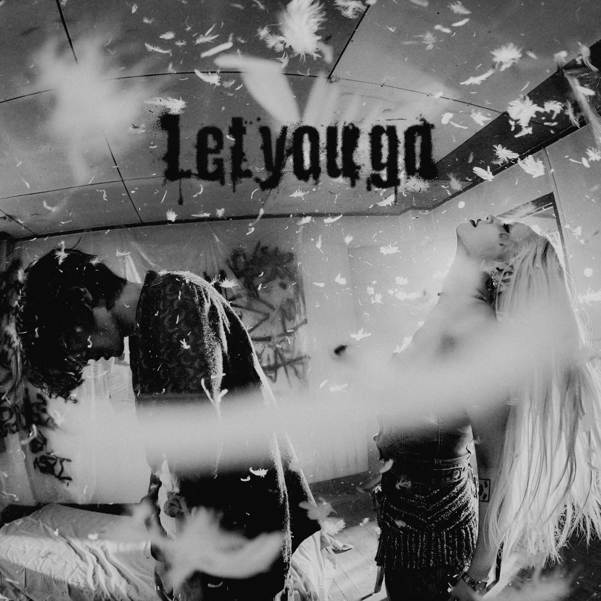 chanmina_staff's tweet photo. 【OUT NOW🔥】

「Let you go feat. HIROTO (INI)」
https://t.co/TtePNjV7Pz
※各配信サイトによって、反映するまでにタイムラグがある場合がございます。予めご了承くださいませ。

たくさんたくさん愛して聴いてくださったら幸いです💖

#ちゃんみな #CHANMINA
#西洸人 #INI
@official__INI https://t.co/tLJ2mbIkWt